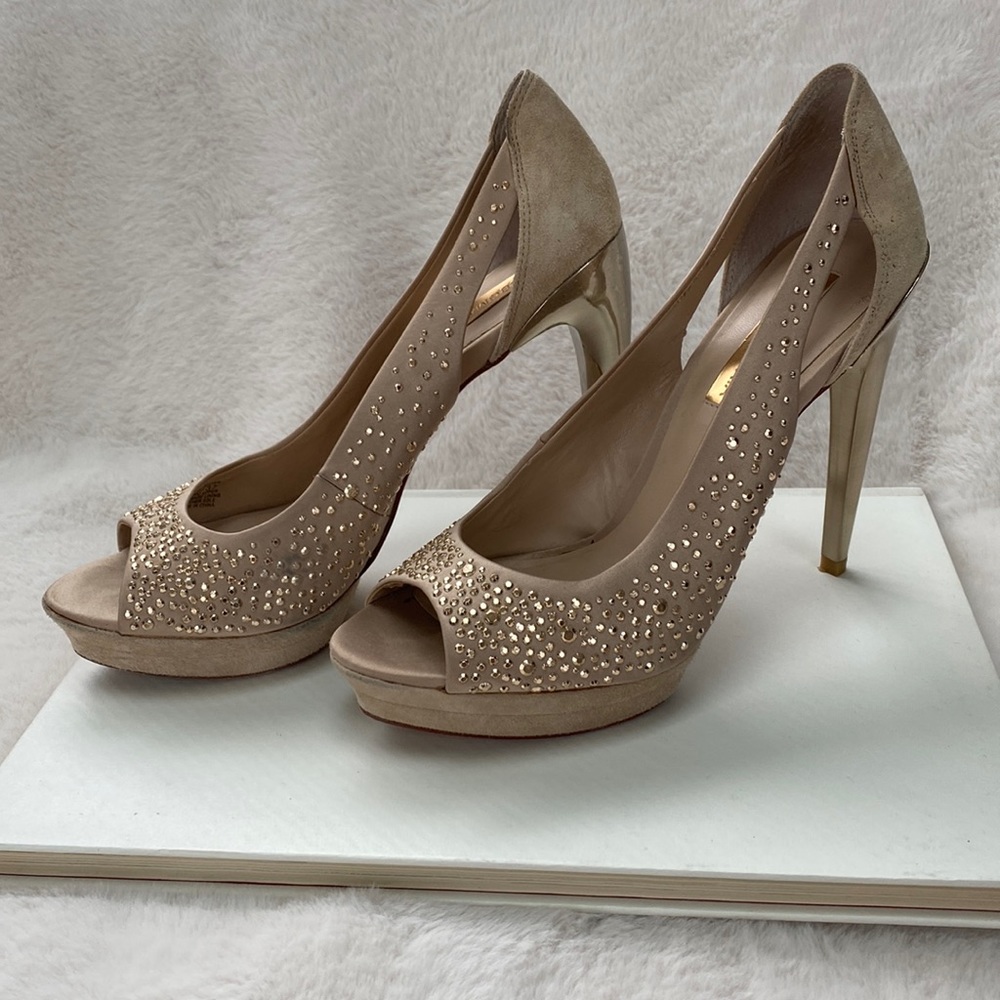 BCBGMaxAzria Heels Nude, Metallic Heel | 7